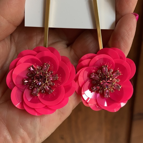 ⭐️HP⭐️ NWT kate spade snowy nights pink crystal earrings. STUNNING! - Picture 2 of 5